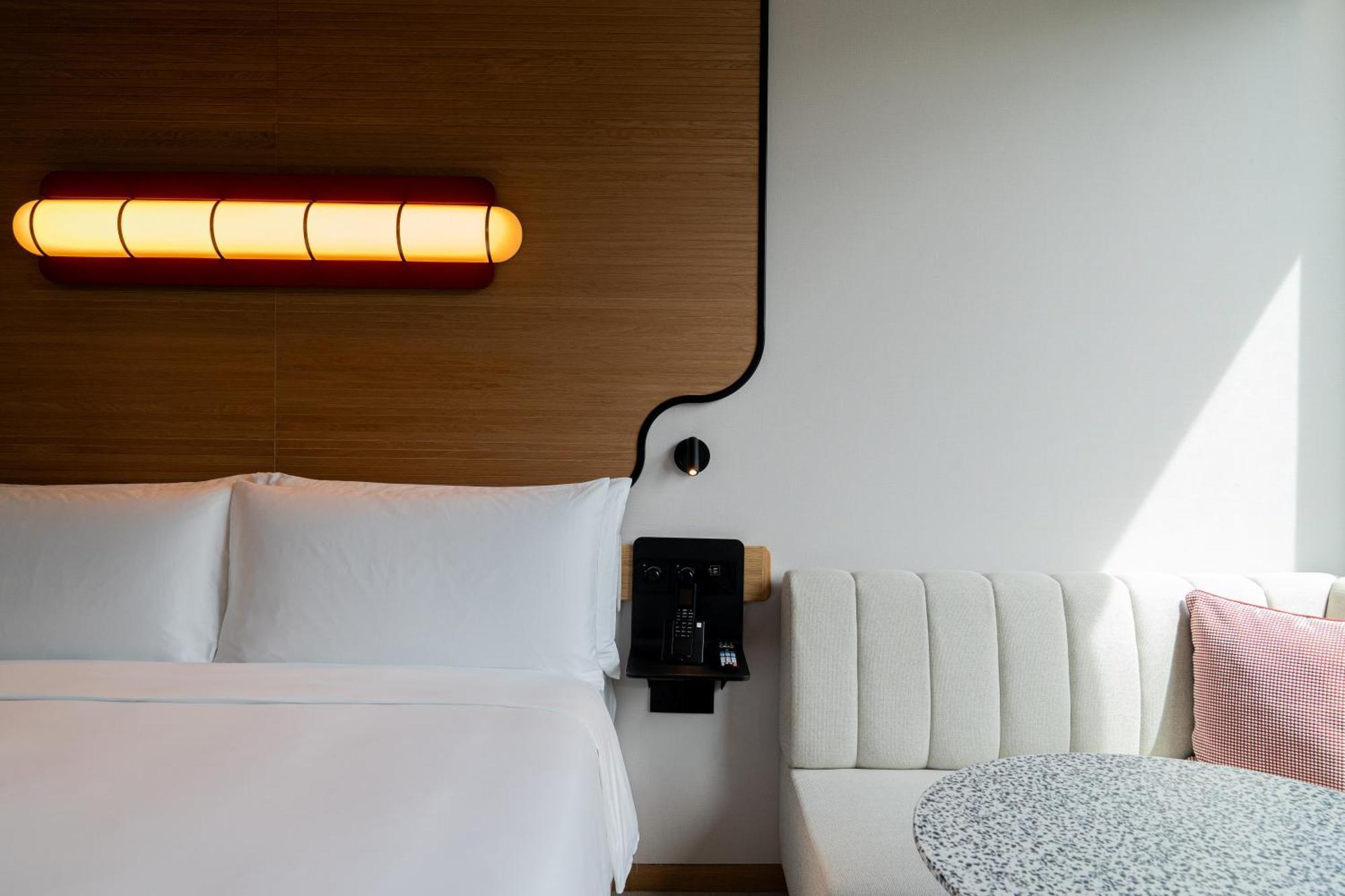 The Standard, Singapura Luaran gambar