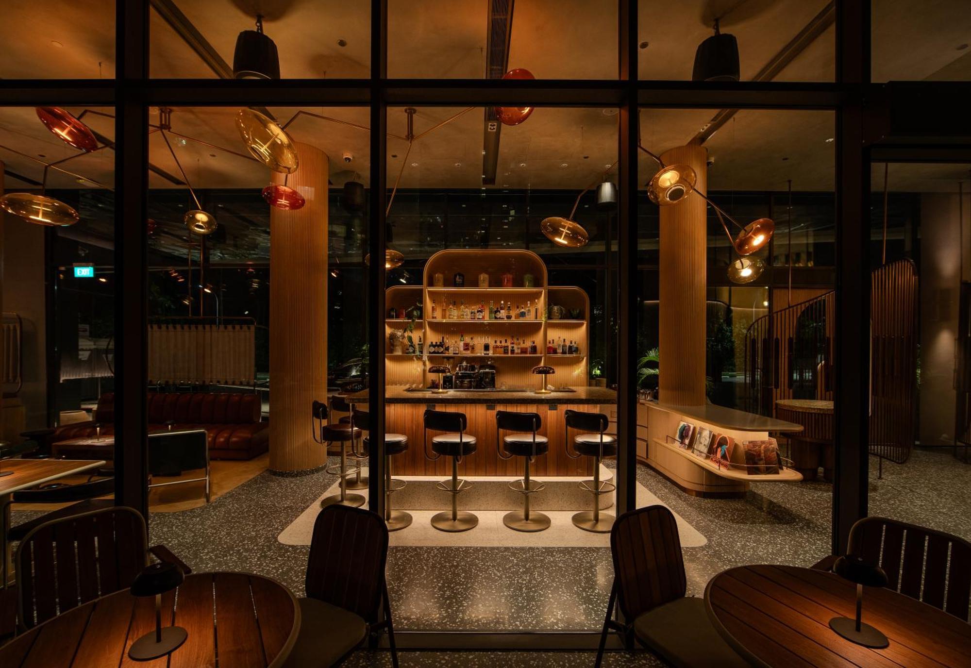 The Standard, Singapura Luaran gambar