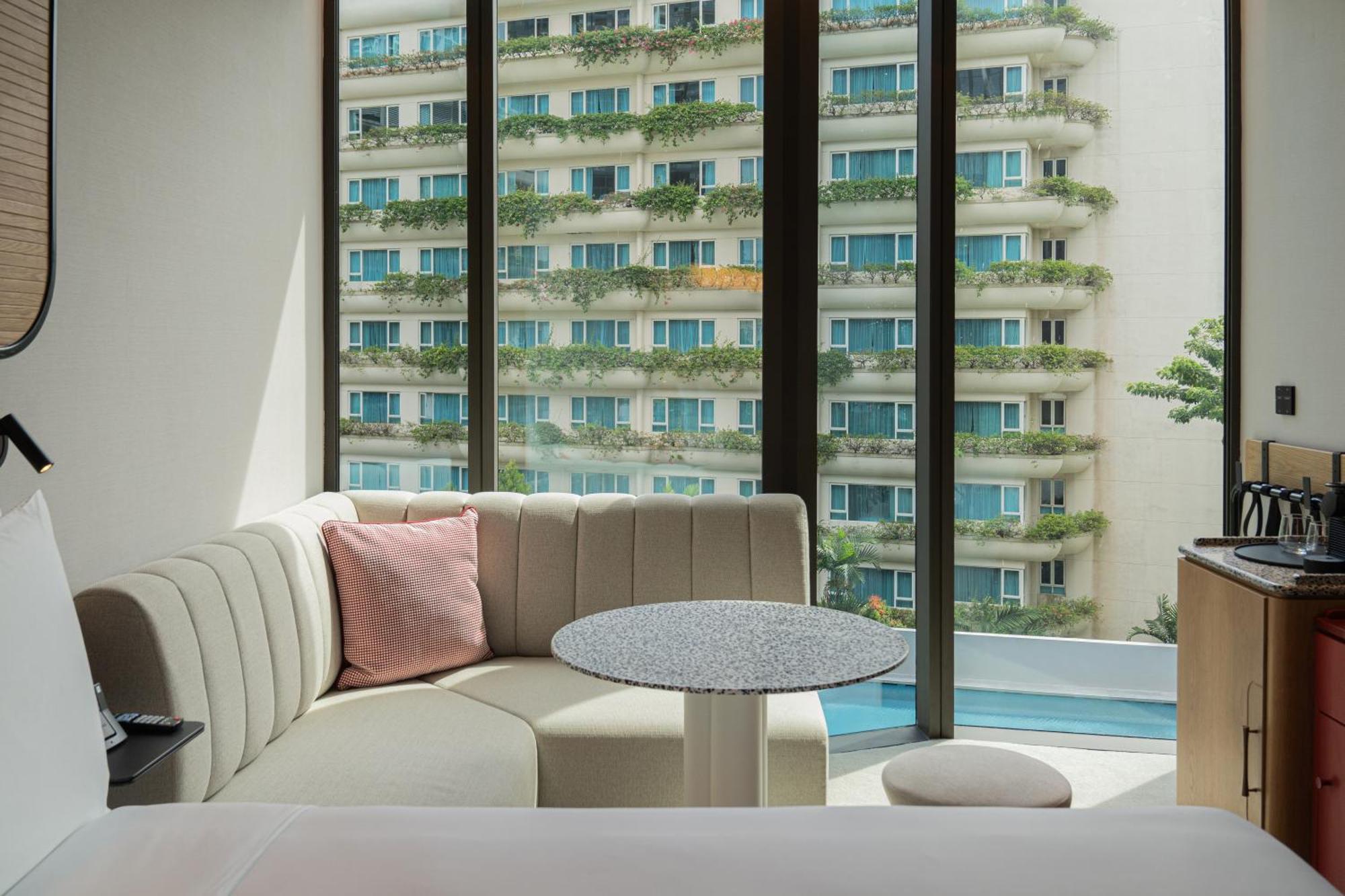 The Standard, Singapura Luaran gambar